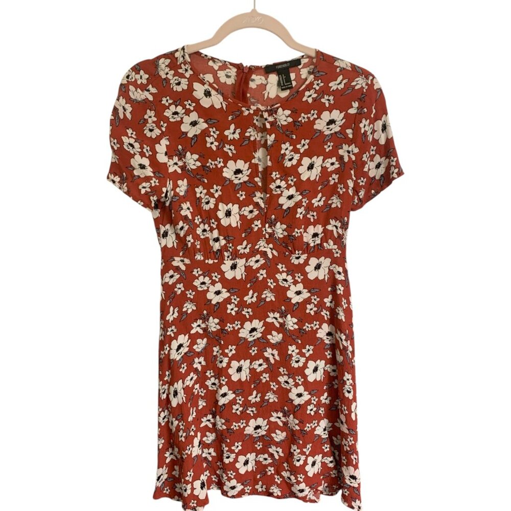 Forever 21 Red Floral Short Sleeve Spring Dress - Size S